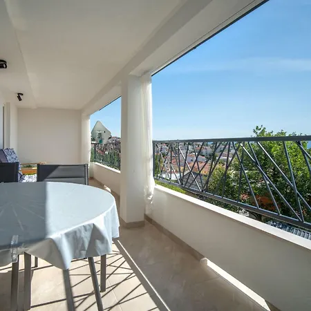 Bruno By Interhome Selce