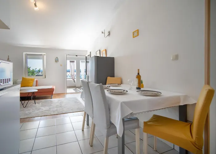 Bruno By Interhome Apartamento Selce