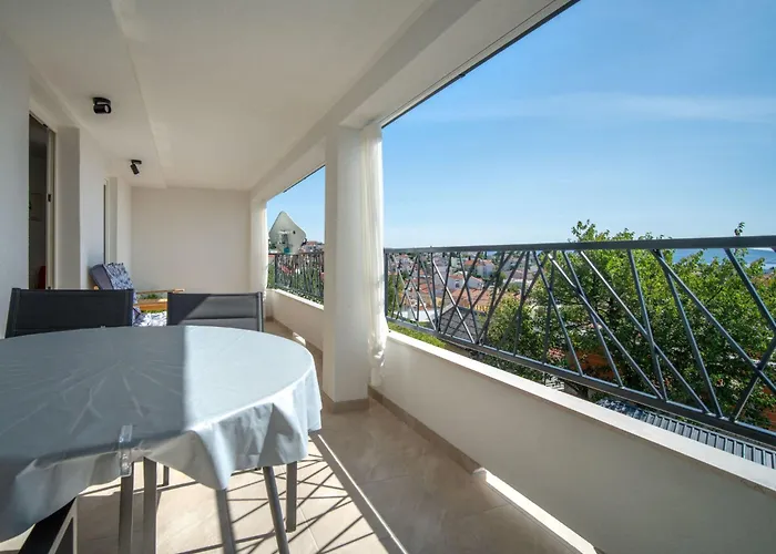 Bruno By Interhome Selce